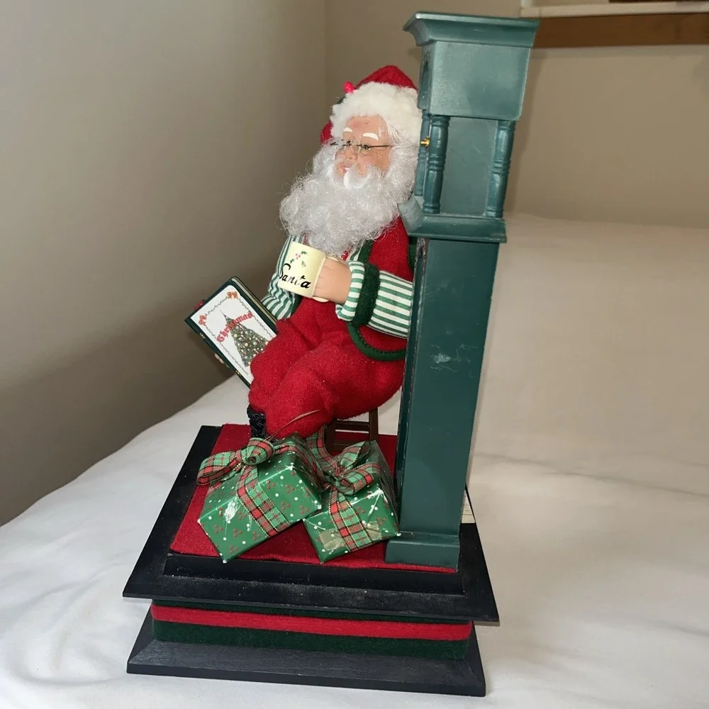 Holiday‎ Creations Christmas Carols From Jolly Ole Santa Noel Music 1993 Works!